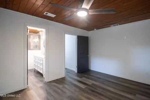 Bedroom - 829 N First St, Wiggins, MS 39577 photo 4 of 5