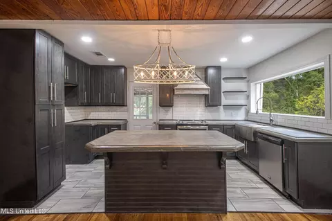 Kitchen - 829 N First St, Wiggins, MS 39577 photo 1 of 2