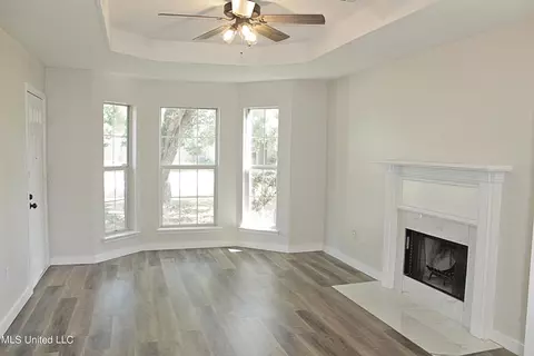 Living - 2003 Windchase Cir, Brandon, MS 39042 photo 2 of 2