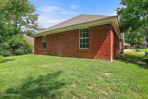623 Edward Cv, Jackson, MS 39212 photo 24