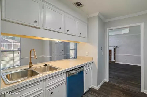 623 Edward Cv, Jackson, MS 39212 photo 10