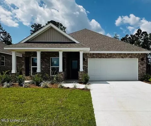 17971 Kelso Dr, D'iberville, MS 39540