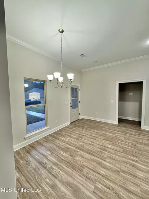 Dining - 251 Chartleigh Cir, Canton, MS 39046 photo 1 of 1