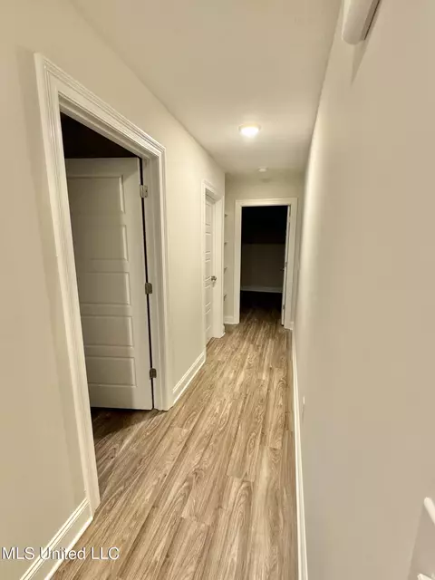 Entry Way - 251 Chartleigh Cir, Canton, MS 39046 photo 2 of 2