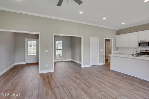 202 Jasmine Cove Cir, Brandon, MS 39042 photo 7