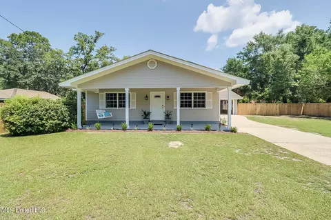 2128 Atkinson Rd, Biloxi, MS 39531