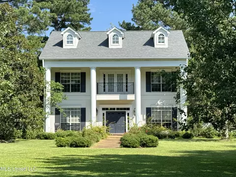 155 Lakeview Rd, Brandon, MS 39047