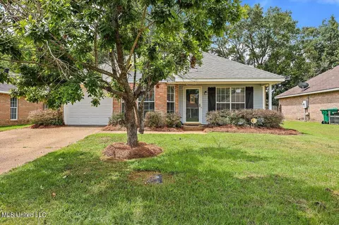 2135 Meagan Dr, Byram, MS 39272