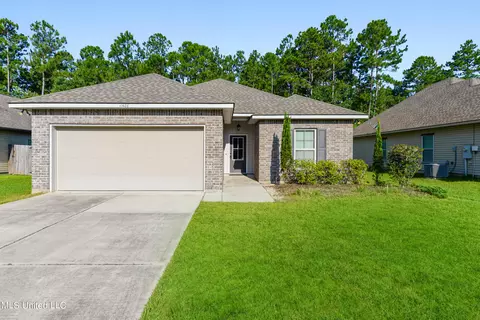 11486 Caroline Ct, Gulfport, MS 39503