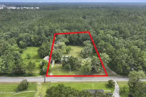 16027 Landon Rd, Gulfport, MS 39503
