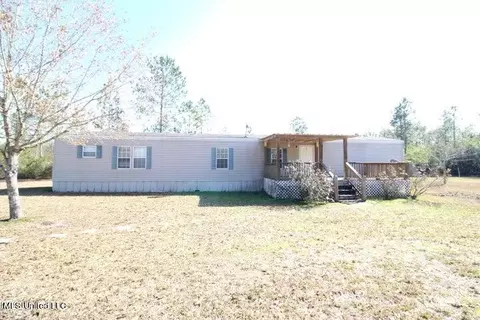 2424 Gibson Rd, Moss Point, MS 39562