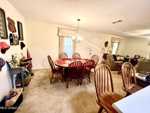 106 Bradley Dr, Lucedale, MS 39452 photo 7