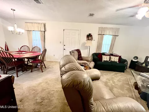 106 Bradley Dr, Lucedale, MS 39452 photo 5