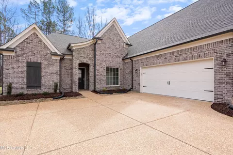 2406 Scott Meadows Ln, Hernando, MS 38632 photo 3