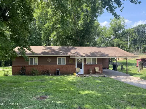 112 Jordan St, Crystal Springs, MS 39059