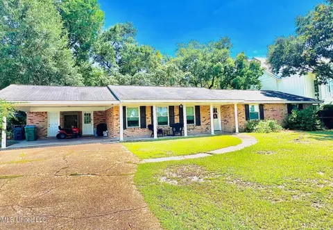 11617 Carlene Dr, Gulfport, MS 39503