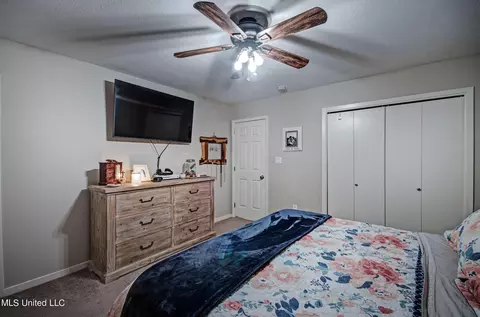 Bedroom - 32 Woodbridge Rd, Brandon, MS 39042 photo 2 of 4
