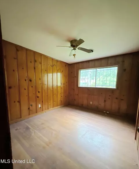 5534 Queen Elizabeth Ln, Jackson, MS 39209 photo 10