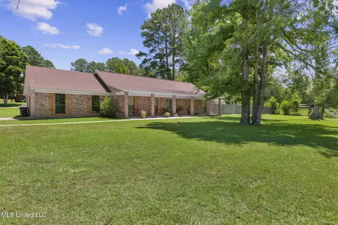 110 Florwood Cv, Brandon, MS 39042