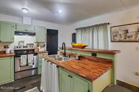 125 Carol Ave, Florence, MS 39073 photo 6