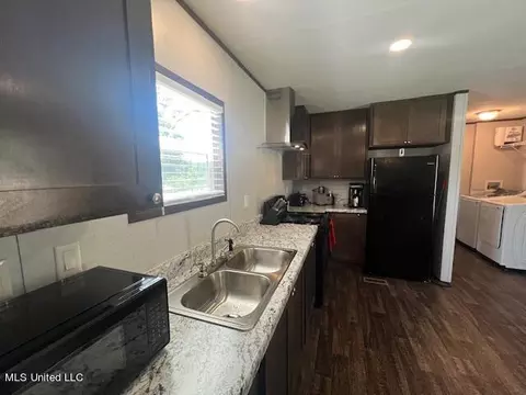 1063 Limu Way, Diamondhead, MS 39525 photo 6