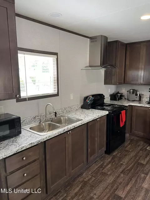 1063 Limu Way, Diamondhead, MS 39525 photo 7
