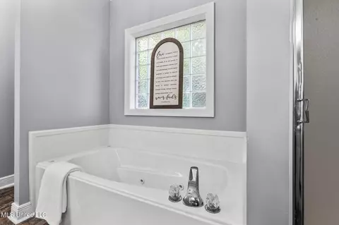 Other - 205 Pecan Cir, Brandon, MS 39042 photo 3 of 7