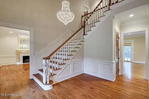 Entry Way - 402 Dogwood Pl, Flowood, MS 39232 photo 2 of 8