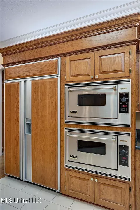 Kitchen - 402 Dogwood Pl, Flowood, MS 39232 photo 5 of 5