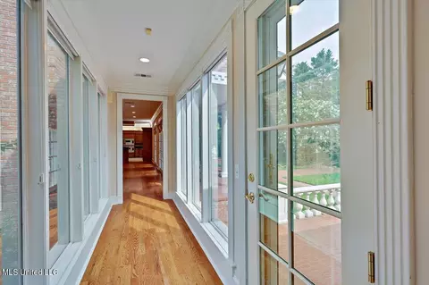 Entry Way - 402 Dogwood Pl, Flowood, MS 39232 photo 5 of 8