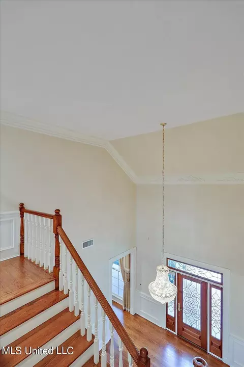 Entry Way - 402 Dogwood Pl, Flowood, MS 39232 photo 8 of 8