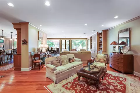 Living - 2124 Eastover Dr, Jackson, MS 39211 photo 5 of 7