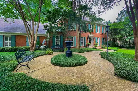 Exterior - 2124 Eastover Dr, Jackson, MS 39211 photo 2 of 13