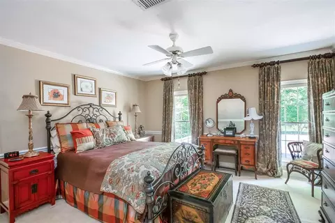 Bedroom - 2124 Eastover Dr, Jackson, MS 39211 photo 4 of 4