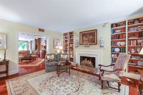 Living - 2124 Eastover Dr, Jackson, MS 39211 photo 7 of 7