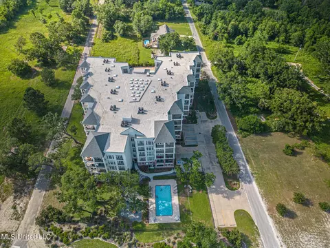 1100 W Beach Blvd #202, Pass Christian, MS 39571