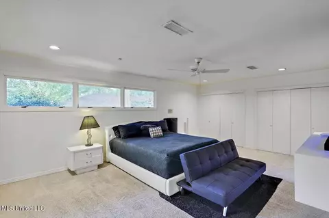 Bedroom - 5519 Ridgewood Rd, Jackson, MS 39211 photo 1 of 6