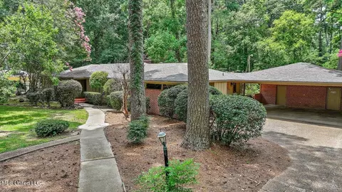 Exterior - 5519 Ridgewood Rd, Jackson, MS 39211 photo 19 of 29