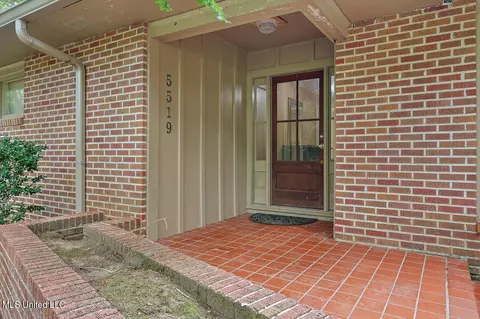 Exterior - 5519 Ridgewood Rd, Jackson, MS 39211 photo 6 of 29