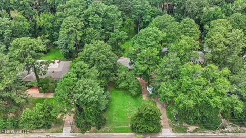View/Area - 5519 Ridgewood Rd, Jackson, MS 39211 photo 5 of 12