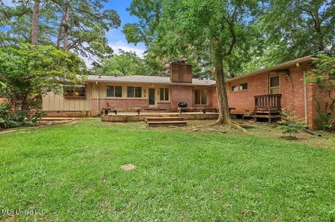 Exterior - 5519 Ridgewood Rd, Jackson, MS 39211 photo 7 of 29