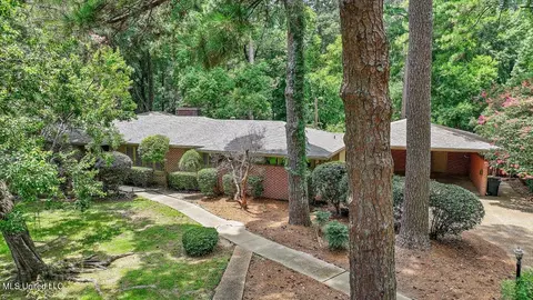 Exterior - 5519 Ridgewood Rd, Jackson, MS 39211 photo 17 of 29