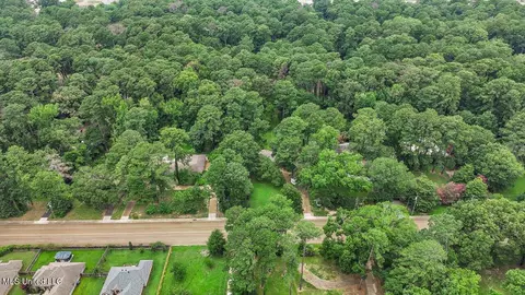 View/Area - 5519 Ridgewood Rd, Jackson, MS 39211 photo 1 of 12