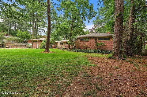 Exterior - 5519 Ridgewood Rd, Jackson, MS 39211 photo 8 of 29