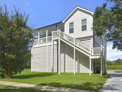 123 Markham Dr, Long Beach, MS 39560 photo 2