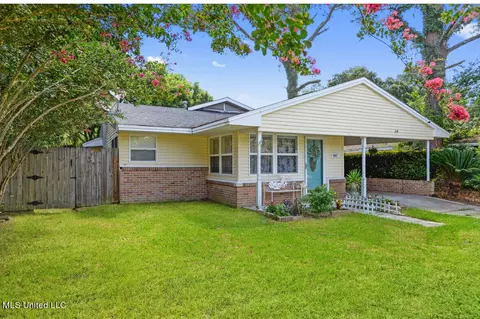 802 Mills Ave, Gulfport, MS 39501