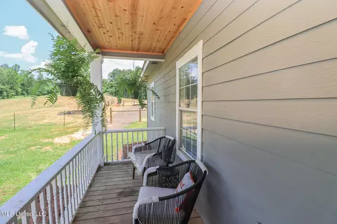 Exterior - 116 Mountain View Rd, Brandon, MS 39042 photo 5 of 8