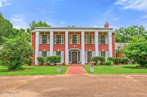 622 Magnolia Rd, Clinton, MS 39056