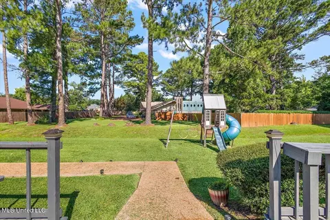 Exterior - 5909 Canterbury Rd, Jackson, MS 39206 photo 5 of 8