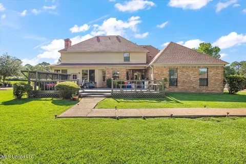 Exterior - 5909 Canterbury Rd, Jackson, MS 39206 photo 6 of 8